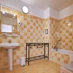 Logis Du Theatre 2*