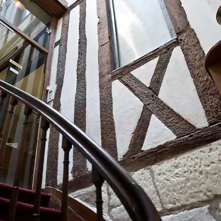 Hotel Logis Du Theatre