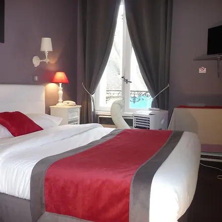 Logis Du Théâtre Hotel