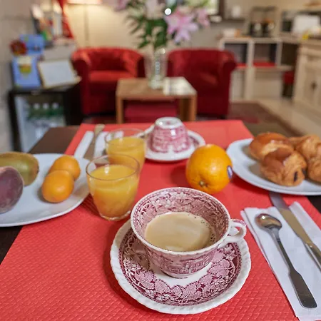 Hotel Logis Du Theatre