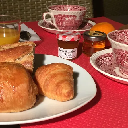 Logis Du Theatre 2* Tours