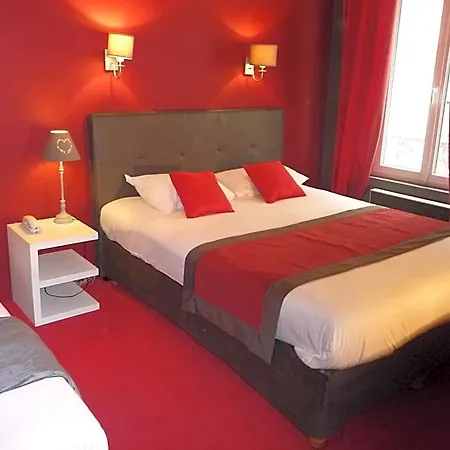 Logis Du Theatre Hotel 2*