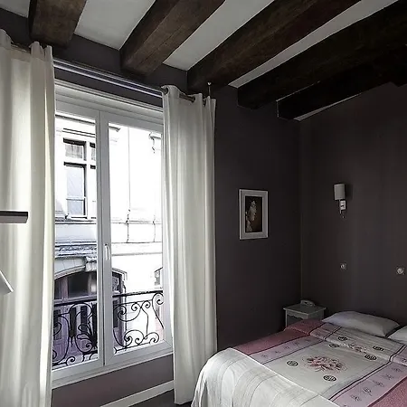Logis Du Theatre 2*