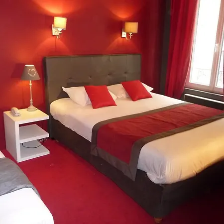 Hotel Logis Du Théâtre Tours
