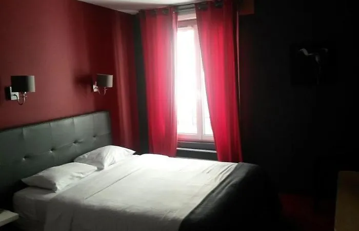 Logis Du Theatre Otel Tours