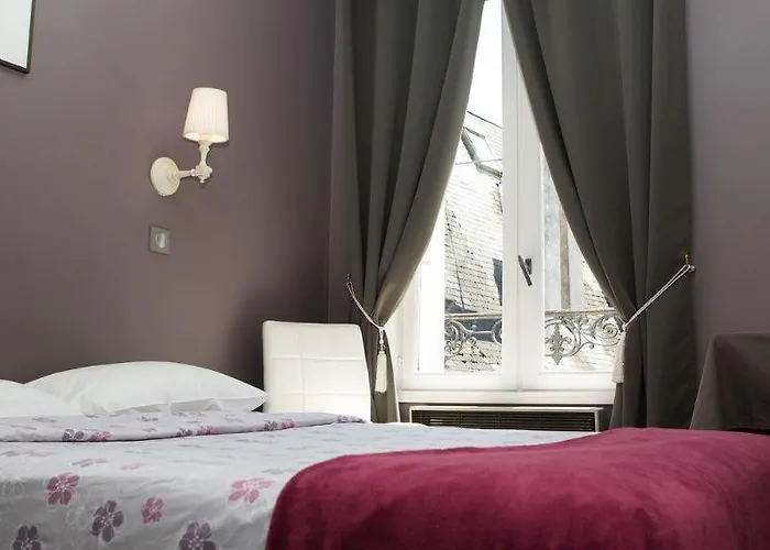 Logis Hotel Du Theatre Tours