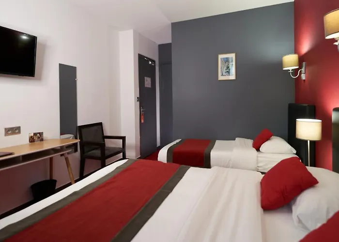 Logis Du Theatre Otel Tours