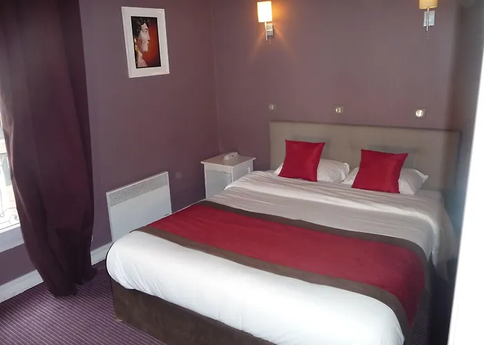 Otel Logis Du Theatre