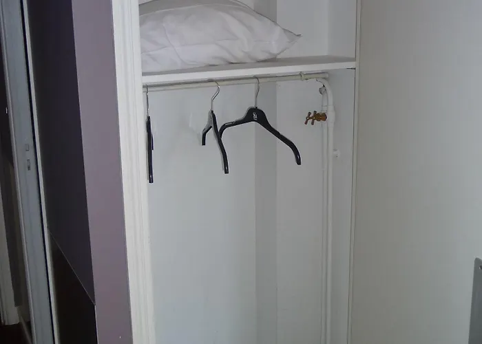 Hotel Logis Du Theatre