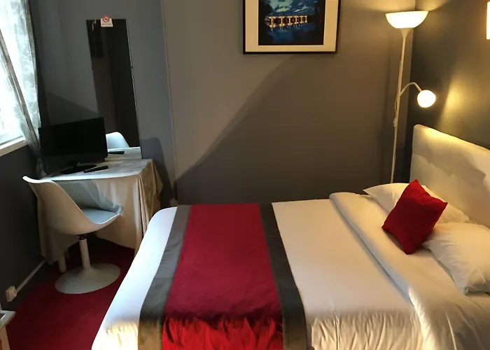 Logis Hotel Du Theatre