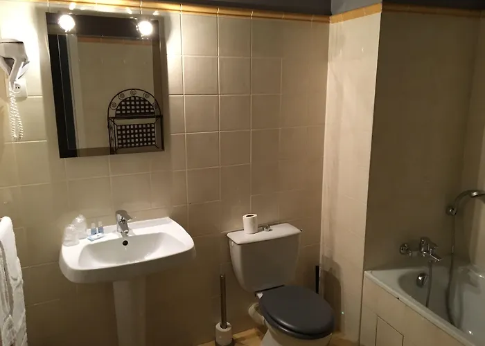 Logis Du Theatre Hotel Tours