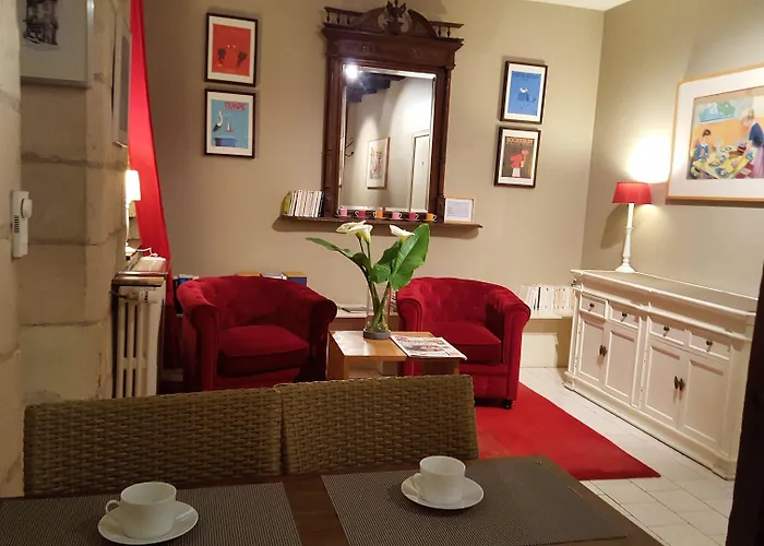 Logis Hotel Du Theatre 2* Tours