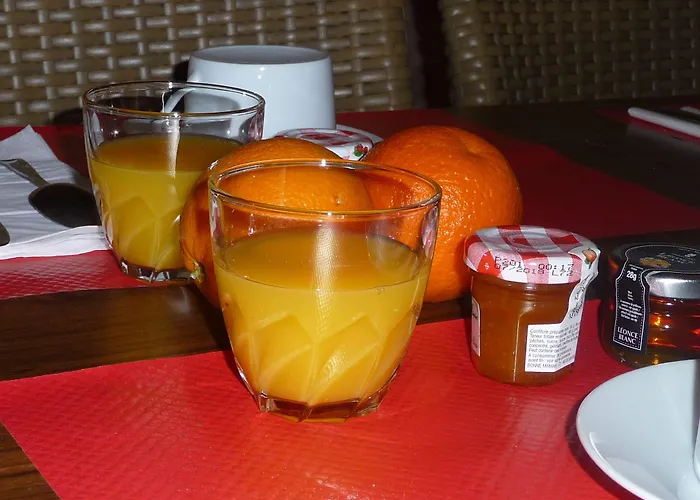 Logis Du Theatre 2* Tours