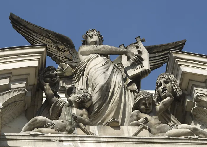 Logis Hotel Du Theatre Tours