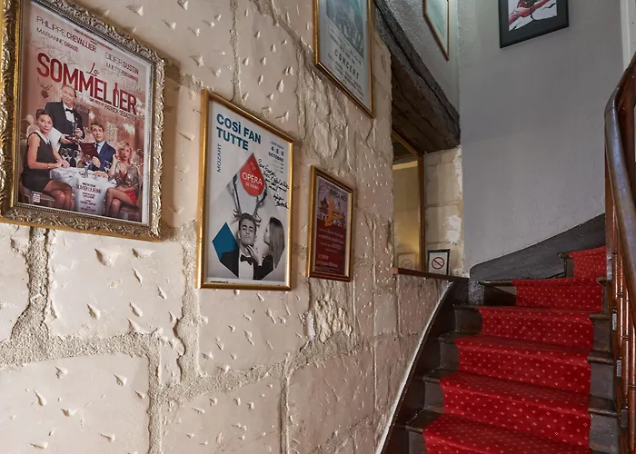 Logis Du Theatre 2* Tours