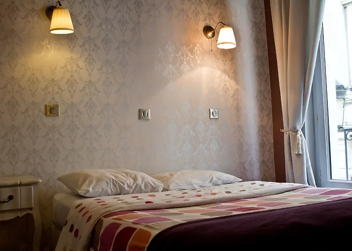 Hotel Logis Hotel Du Theatre Tours